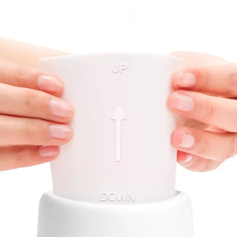 Portable Dog Paw Cleaner & Washer Easy-To-Clean Pet Feet Cleaning Brush Cup for Grooming & Cat Washing