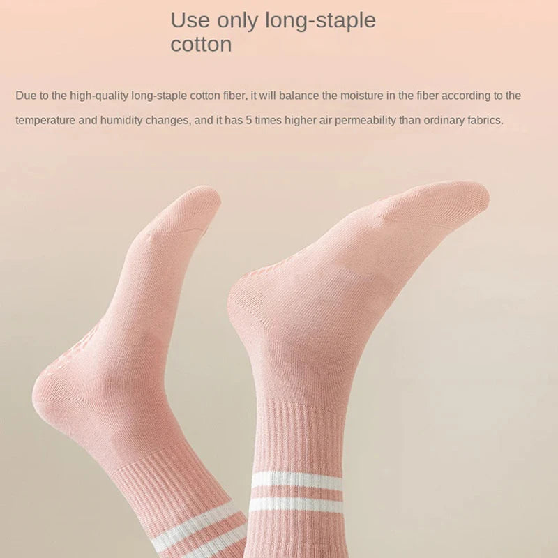 Women anti Slip Pilates Socks with Silicone Grips Non Skid Yoga Socks for Barre Ballet Dance Studio Workout Fitness Training