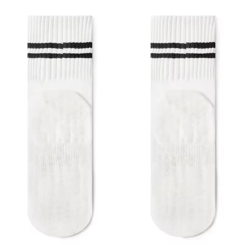 Women anti Slip Pilates Socks with Silicone Grips Non Skid Yoga Socks for Barre Ballet Dance Studio Workout Fitness Training